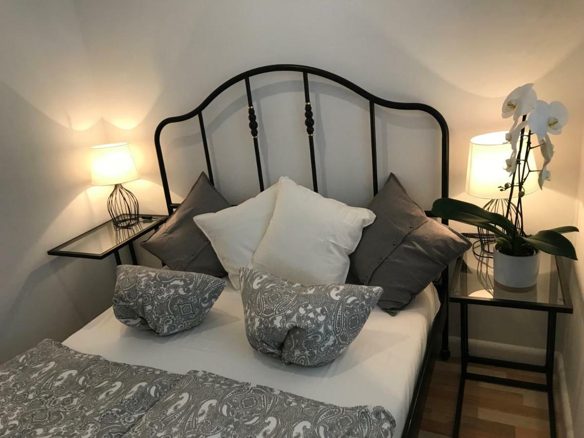 Ferienwohnung Stare Miasto Swietojerska 12 Warschau Exterior foto
