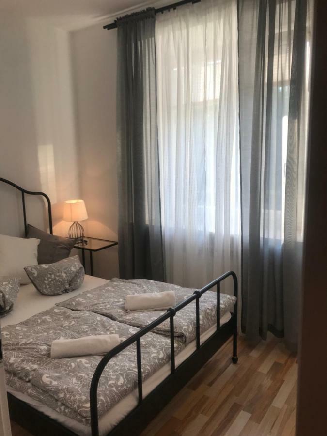 Ferienwohnung Stare Miasto Swietojerska 12 Warschau Exterior foto