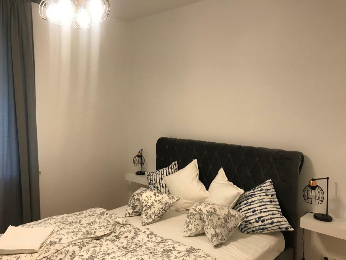 Ferienwohnung Stare Miasto Swietojerska 12 Warschau Exterior foto